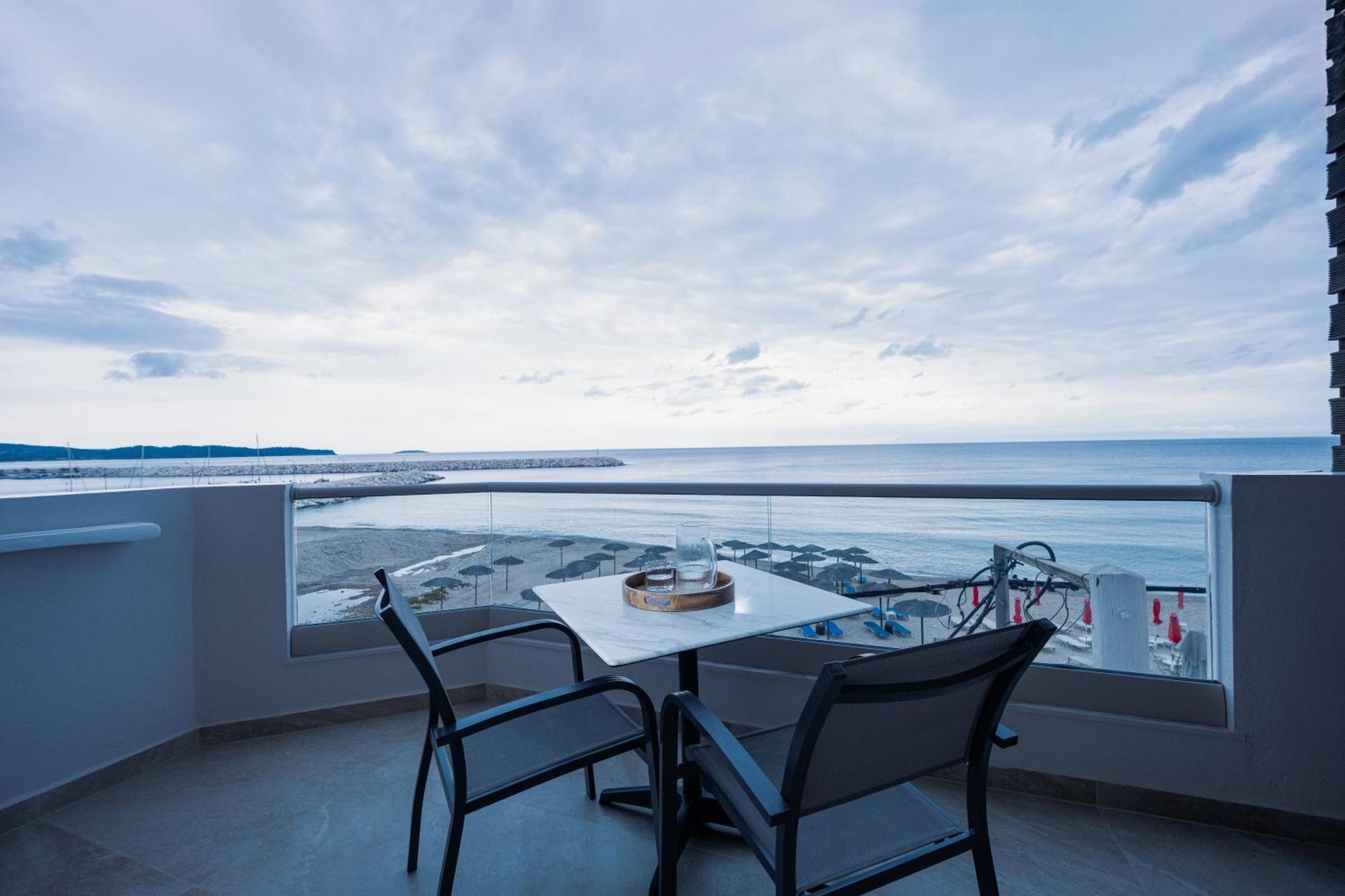 Anna Beach Suites Limenaria  Exterior photo